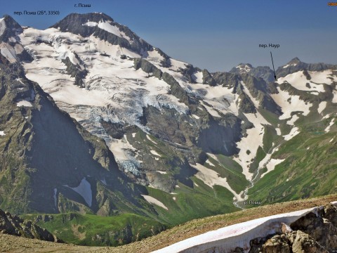 Спуск в ущелье Аманауз Архыз